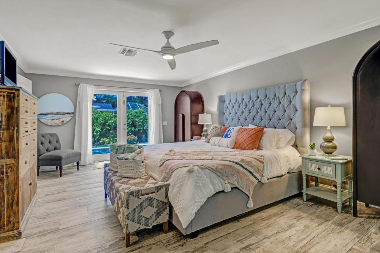 Вилла Coastal Soul House In The Heart Of Нейплс Экстерьер фото